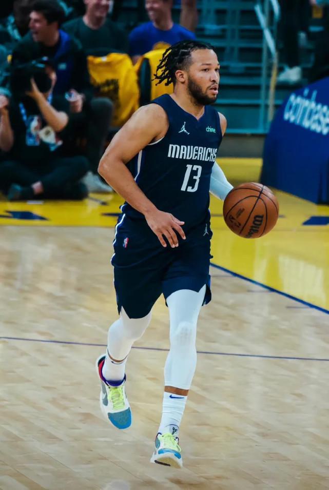 詹姆斯专注 詹姆斯专注