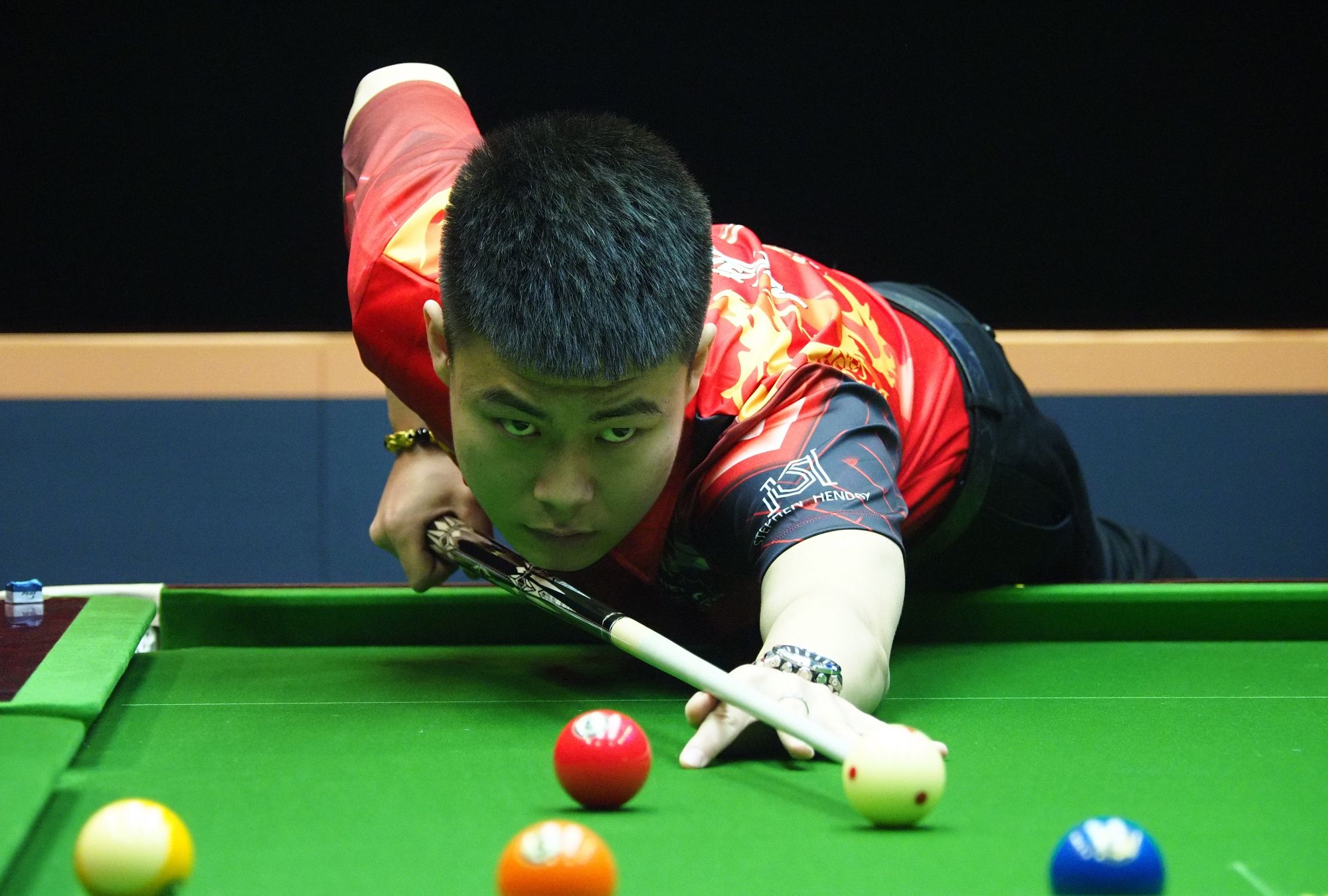 年轻球员为 年轻球员为